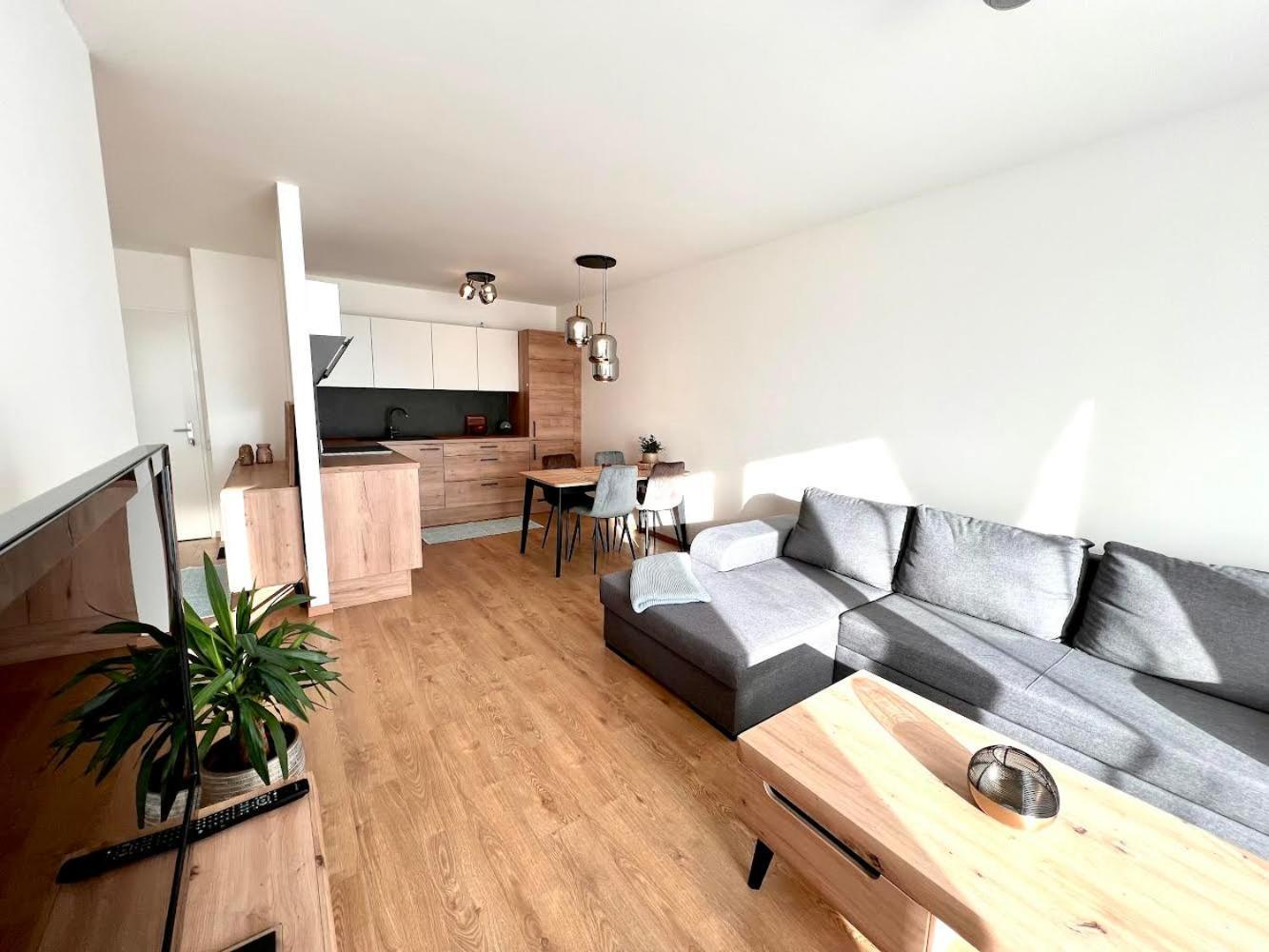 Ar Albelli House Lägenhet Košice Exteriör bild