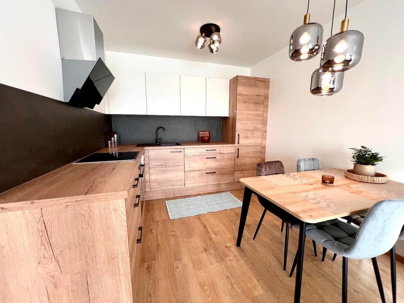 Ar Albelli House Lägenhet Košice Exteriör bild